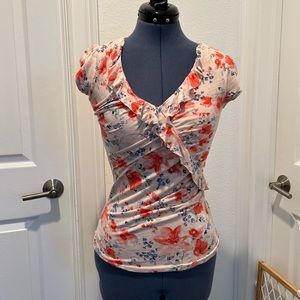 Peach Candie’s floral short sleeve top